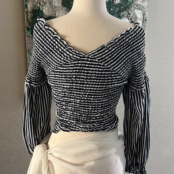 ZARA cropped top with elastic detail navy/white - Picture 6 of 7